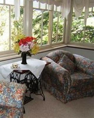 фото отеля Whispering Pines Chalet
