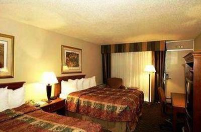 фото отеля Holiday Inn Russellville