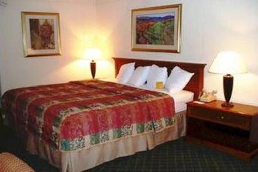 фото отеля Holiday Inn Russellville