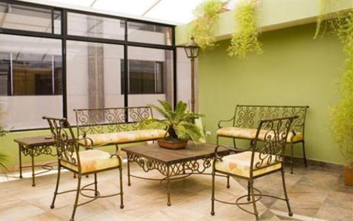 фото отеля Hostal La Carolina