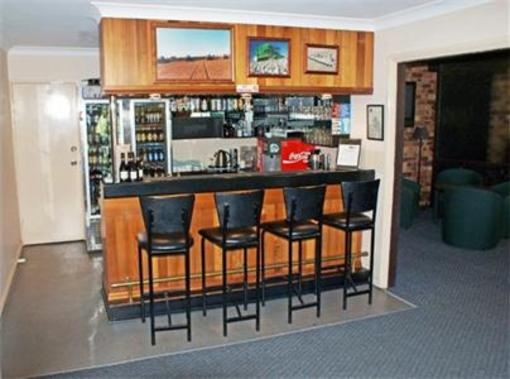 фото отеля Burke and Wills Motor Inn