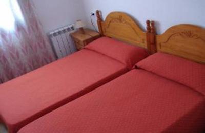 фото отеля Hostal Victoria Tossa de Mar