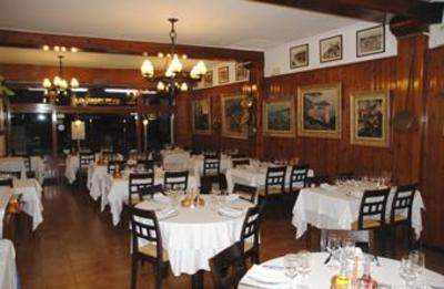 фото отеля Hostal Victoria Tossa de Mar