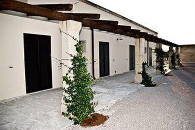 фото отеля Li Campi Restaurant & Resort