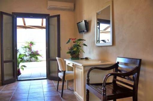фото отеля Li Campi Restaurant & Resort