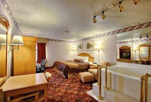 фото отеля BEST WESTERN Martinsville Inn