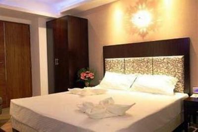 фото отеля Hotel Royal Park Chennai