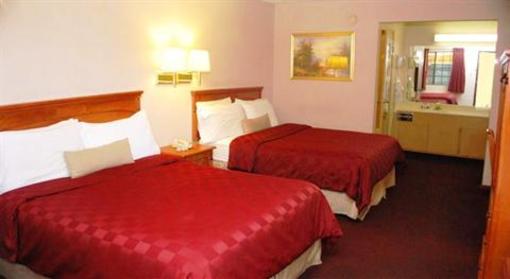 фото отеля Hollywood Inn Express LAX