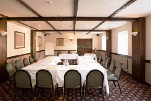 фото отеля Bull Hotel Halstead