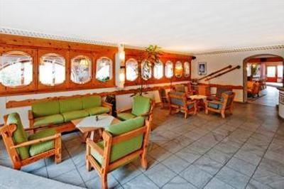 фото отеля Apparthotel St. Moritz Chesa Silva