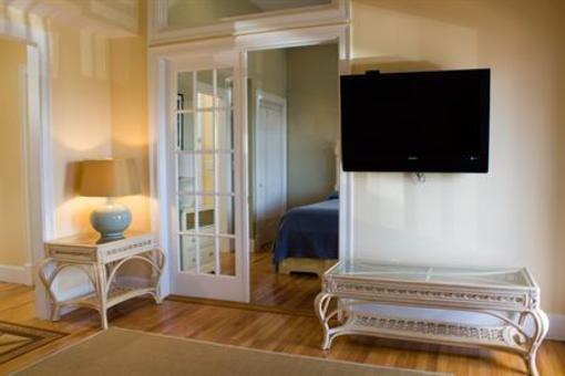фото отеля Martha's Vineyard Surfside Motel