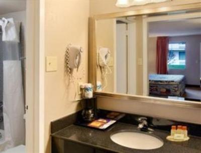 фото отеля Days Inn & Suites Conference Center