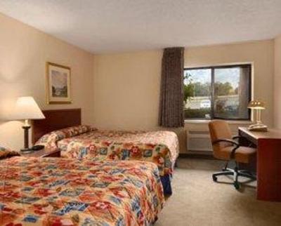 фото отеля Baymont Inn & Suites Tulsa