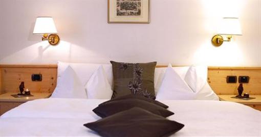 фото отеля Hotel Somont