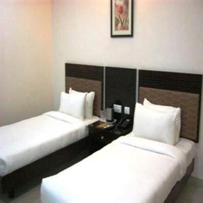 фото отеля Hotel Swagath Residency Hyderabad