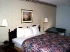 фото отеля Americas Best Inn & Suites Cornelia