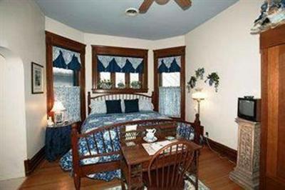 фото отеля Philip W. Smith Bed and Breakfast