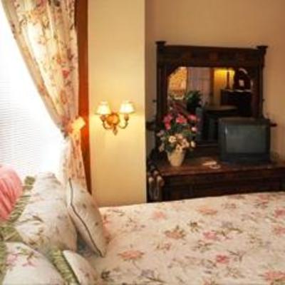 фото отеля Philip W. Smith Bed and Breakfast