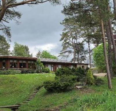 фото отеля Old Pines Hotel and Restaurant