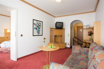 фото отеля Derag Livinghotel Maximilian