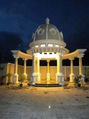 фото отеля The Rich Jogja