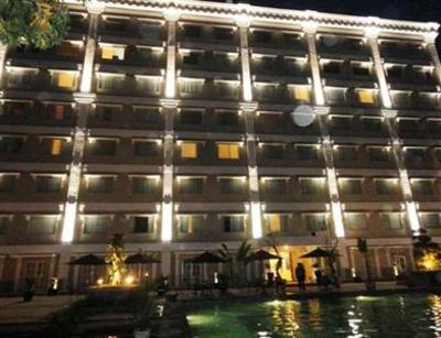 фото отеля The Rich Jogja