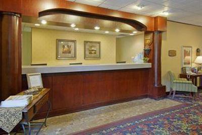 фото отеля Days Inn Cedar Falls-University Plaza