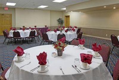 фото отеля Days Inn Cedar Falls-University Plaza