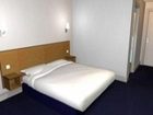 фото отеля Travelodge Cardiff Central