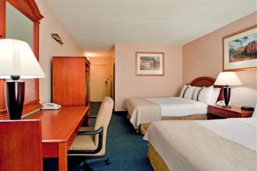 фото отеля Holiday Inn Patriot (Old Williamsburg)