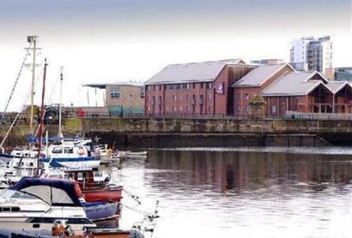 фото отеля Premier Inn Leith Edinburgh