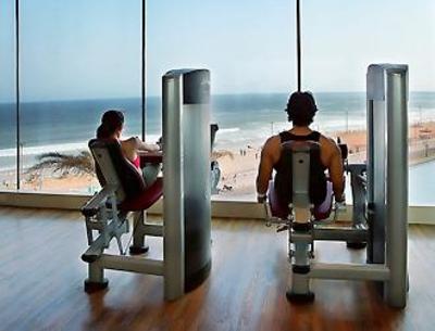 фото отеля Novotel Varun Beach Vishakhapatnam