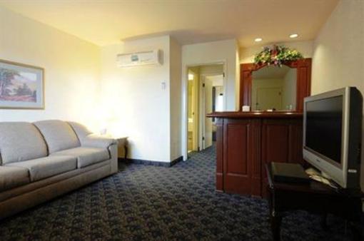 фото отеля Sands Inn & Suites