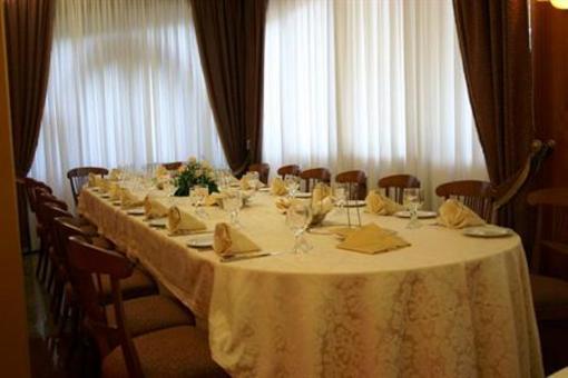 фото отеля Hotel Apeneste