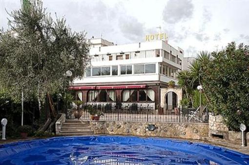 фото отеля Hotel Apeneste