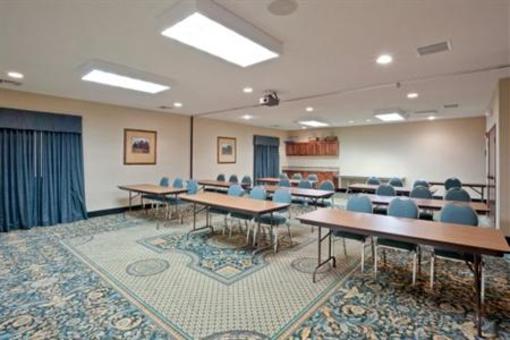 фото отеля Holiday Inn Express Liberal