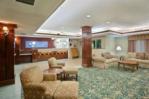 фото отеля Holiday Inn Express Liberal