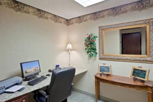фото отеля Holiday Inn Express Liberal