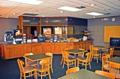 фото отеля Best Western Plus Savannah Airport Inn & Suites