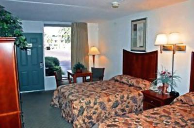 фото отеля Best Western Plus Savannah Airport Inn & Suites