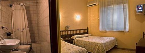 фото отеля Hostal Cordoba