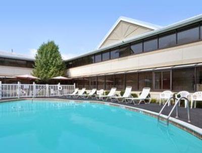 фото отеля Ramada Inn Boston