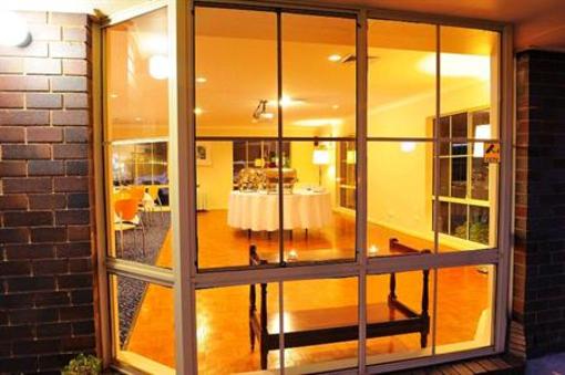 фото отеля Country Comfort Tumut Valley Motel