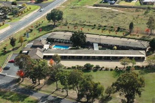 фото отеля Country Comfort Tumut Valley Motel