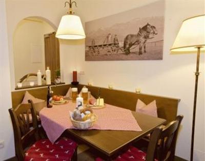 фото отеля Seehotel Hartung & Ferienappartements