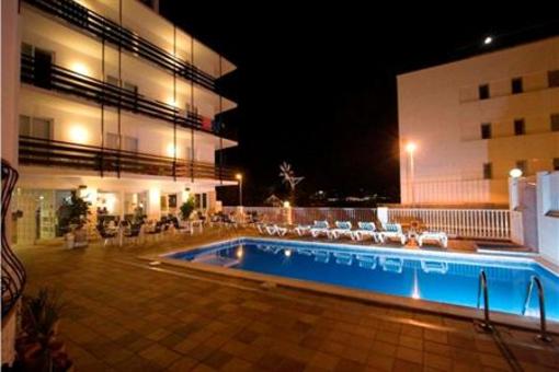 фото отеля Es Mitjorn Hotel Ibiza