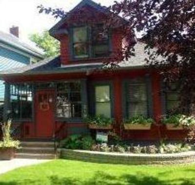 фото отеля River Lee Executive Bed & Breakfast