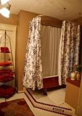 фото отеля River Lee Executive Bed & Breakfast