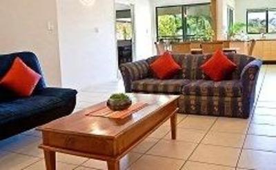 фото отеля Seaforth Apartments Trinity Beach Cairns