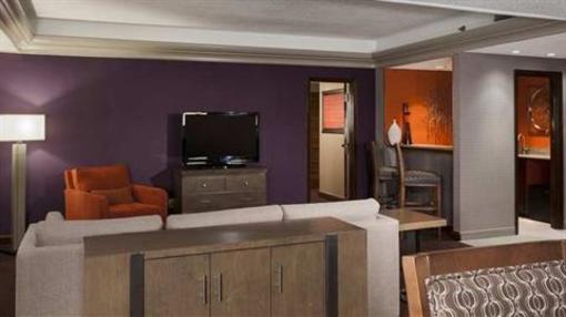 фото отеля Doubletree Hotel Omaha-Downtown